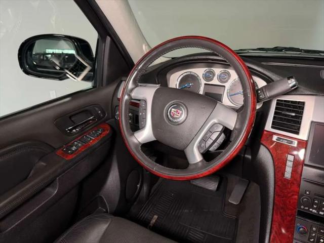 2013 Cadillac Escalade Standard