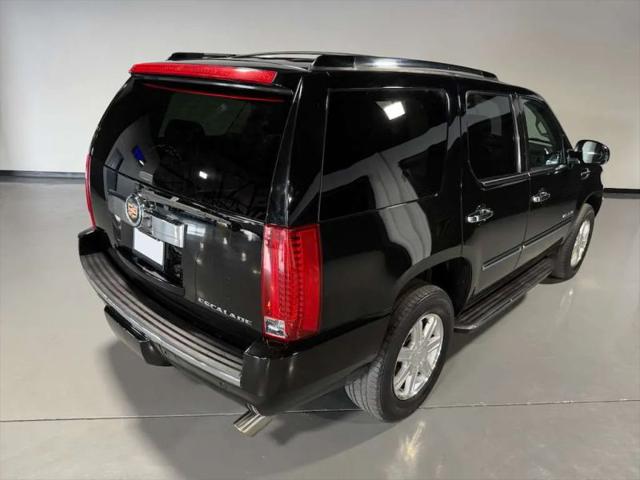 2013 Cadillac Escalade Standard