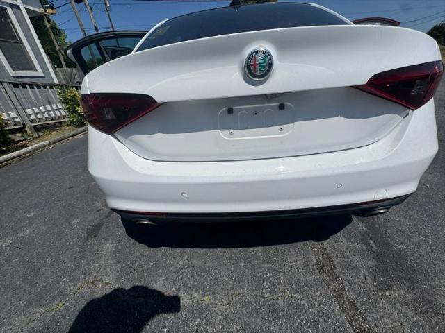 2017 Alfa Romeo Giulia RWD