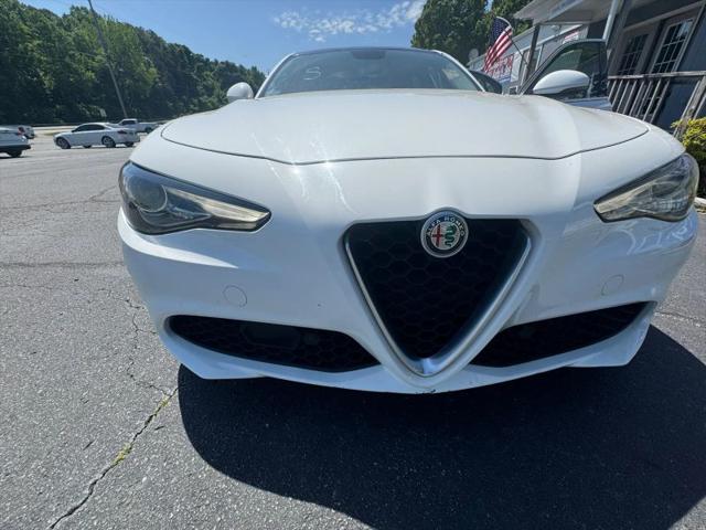 2017 Alfa Romeo Giulia RWD