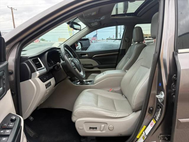 2016 Toyota Highlander Limited V6