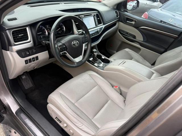 2016 Toyota Highlander Limited V6