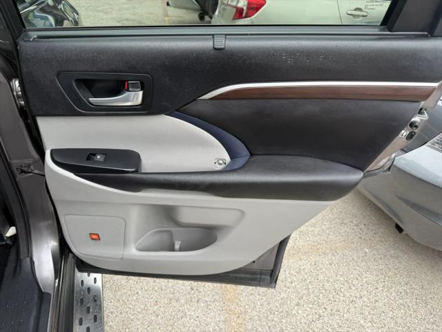 2016 Toyota Highlander Limited V6