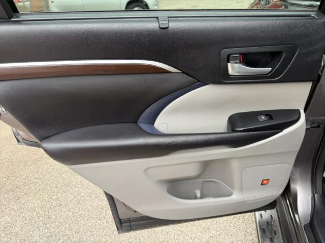 2016 Toyota Highlander Limited V6