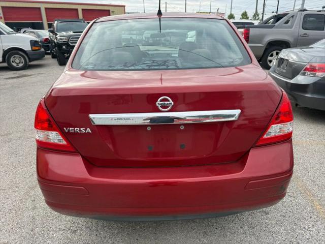 2011 Nissan Versa 1.8S