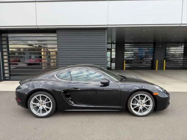 2025 Porsche 718 Cayman Style Edition