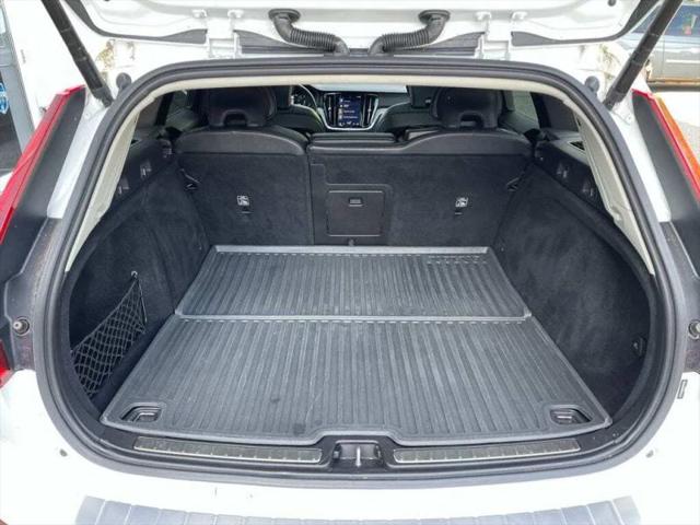 2021 Volvo V60 Cross Country T5