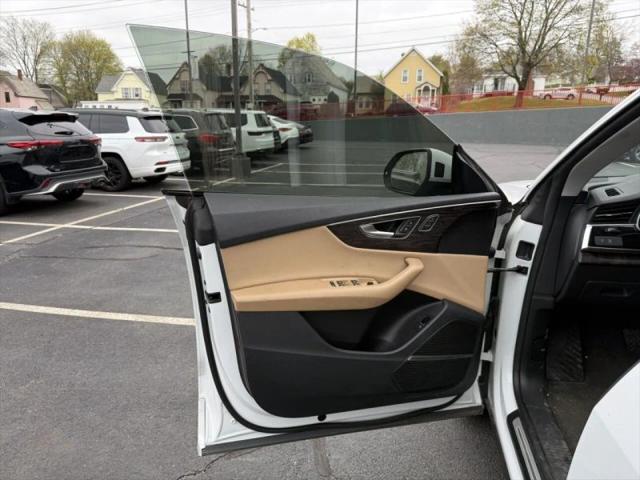 2019 Audi Q8 55 Premium