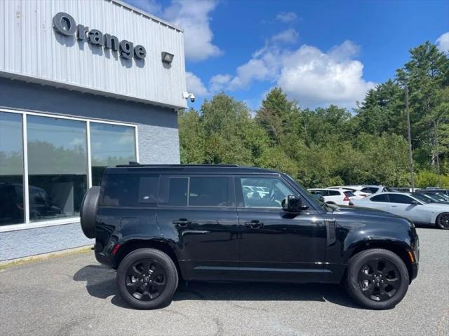 2024 Land Rover Defender 110 P400 X-Dynamic SE