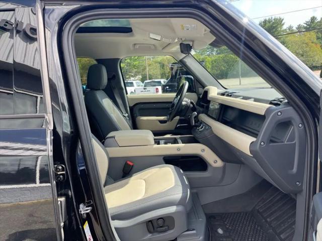 2024 Land Rover Defender 110 P400 X-Dynamic SE