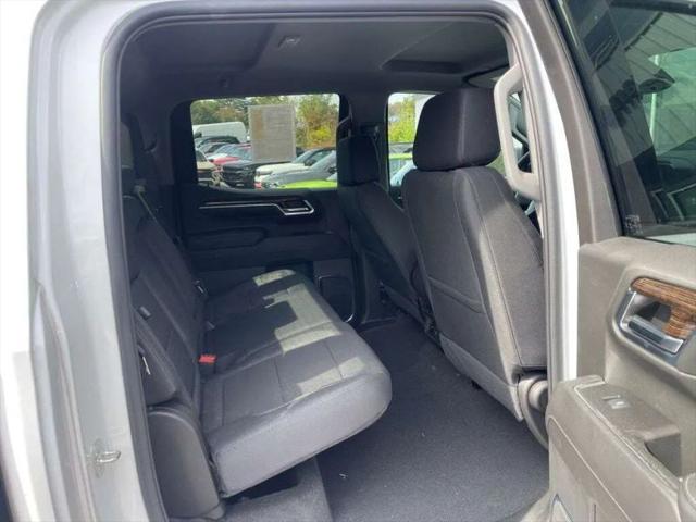 2024 GMC Sierra 1500 4WD Crew Cab Short Box Elevation with 3SB