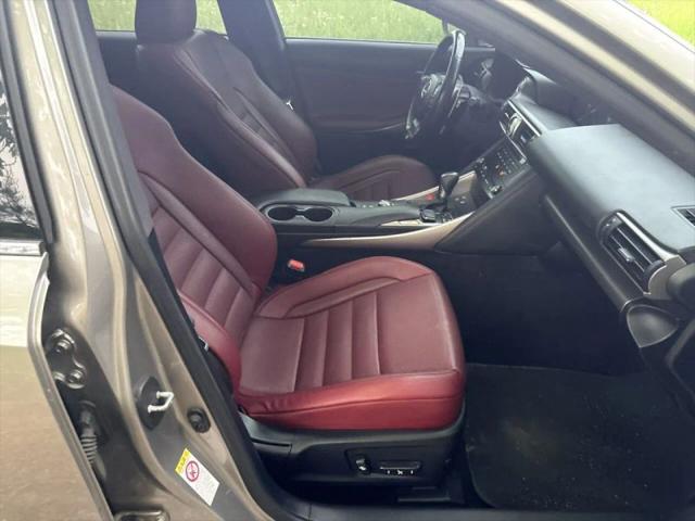 2018 Lexus IS 300 300