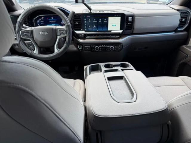 2024 Chevrolet Silverado 1500 4WD Crew Cab Short Bed RST