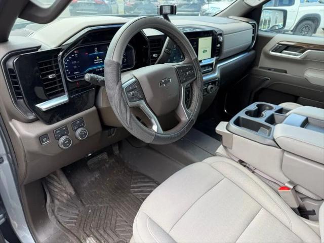 2024 Chevrolet Silverado 1500 4WD Crew Cab Short Bed RST