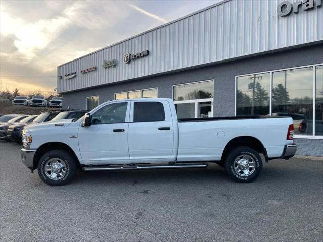 2024 Ram 3500 Tradesman Crew Cab 4x4 8' Box