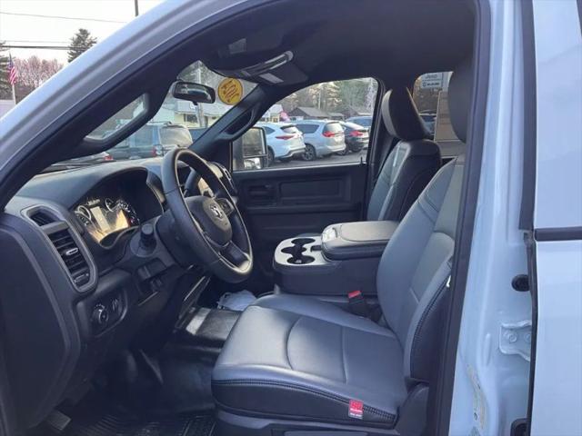 2024 Ram 3500 Tradesman Crew Cab 4x4 8' Box
