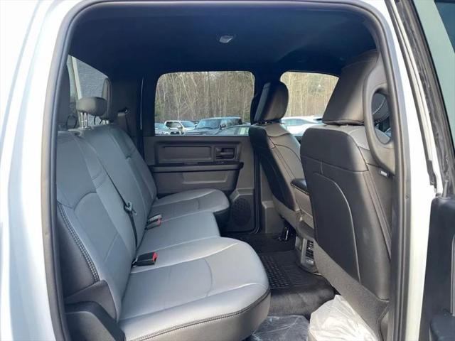 2024 Ram 3500 Tradesman Crew Cab 4x4 8' Box