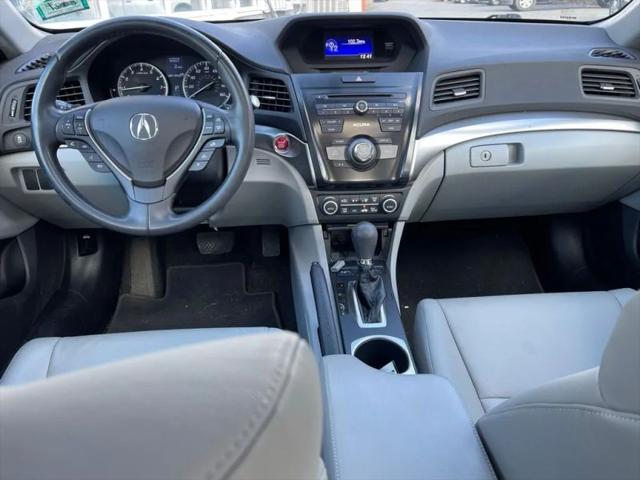 2017 Acura ILX AcuraWatch Plus Package