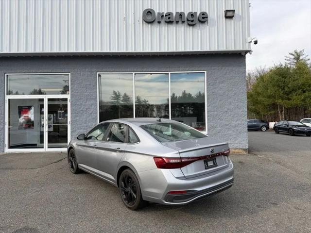 2025 Volkswagen Jetta 1.5T SE
