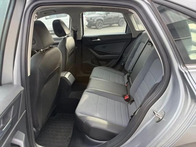 2025 Volkswagen Jetta 1.5T SE