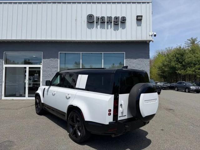 2025 Land Rover Defender 130 P400 X-Dynamic SE