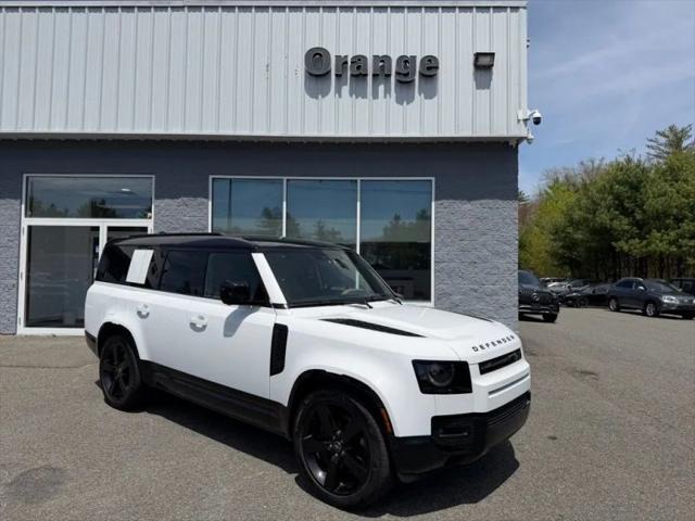 2025 Land Rover Defender 130 P400 X-Dynamic SE