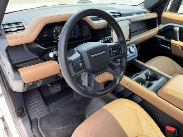 2025 Land Rover Defender 130 P400 X-Dynamic SE