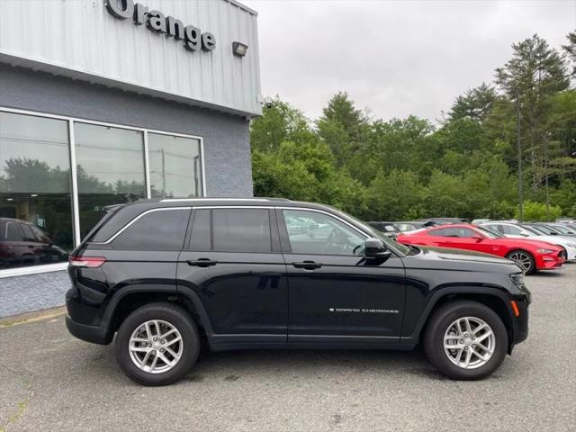 2023 Jeep Grand Cherokee Laredo X 4x4
