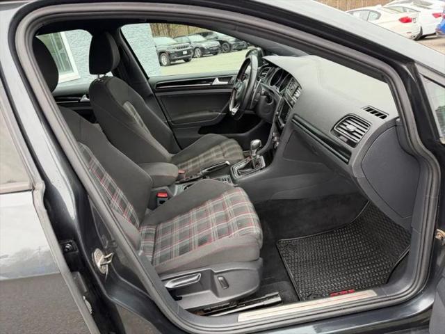 2017 Volkswagen Golf GTI Sport 4-Door