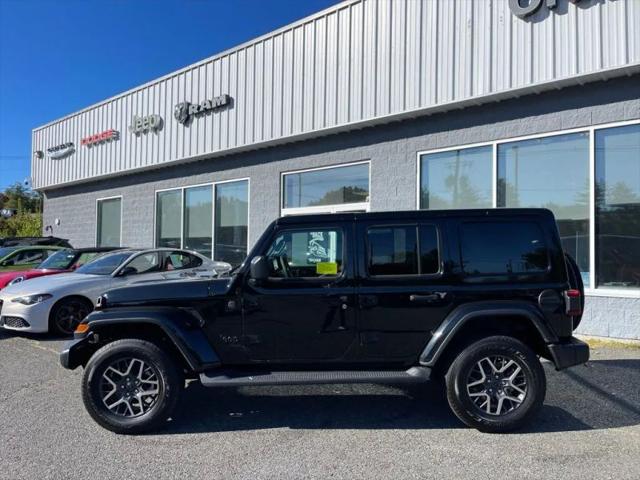 2025 Jeep Wrangler 4-Door Sahara 4x4