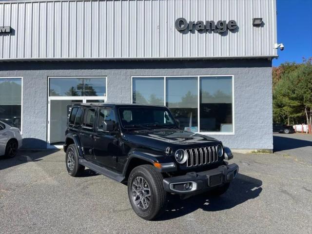 2025 Jeep Wrangler 4-Door Sahara 4x4