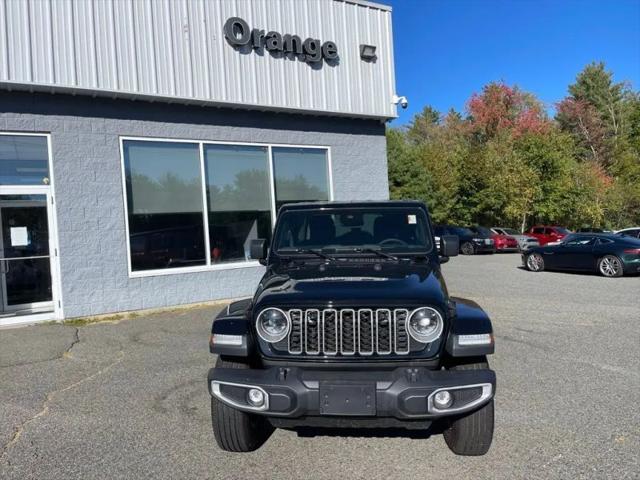 2025 Jeep Wrangler 4-Door Sahara 4x4