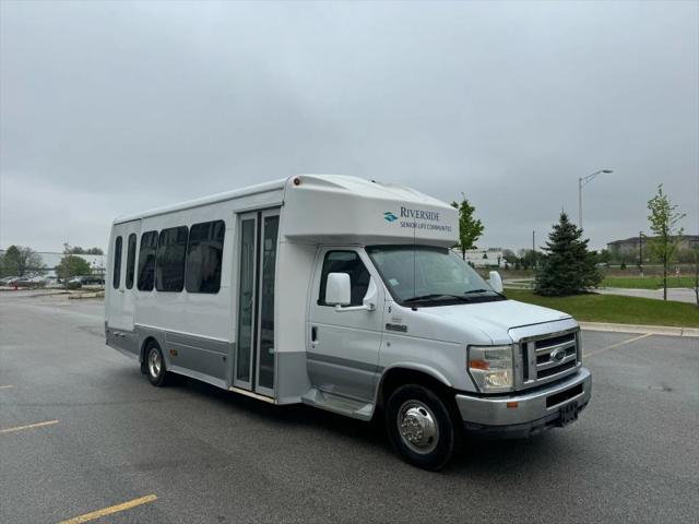 2011 Ford E-450 Cutaway XL