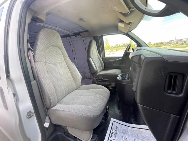 2008 GMC Savana Work Van