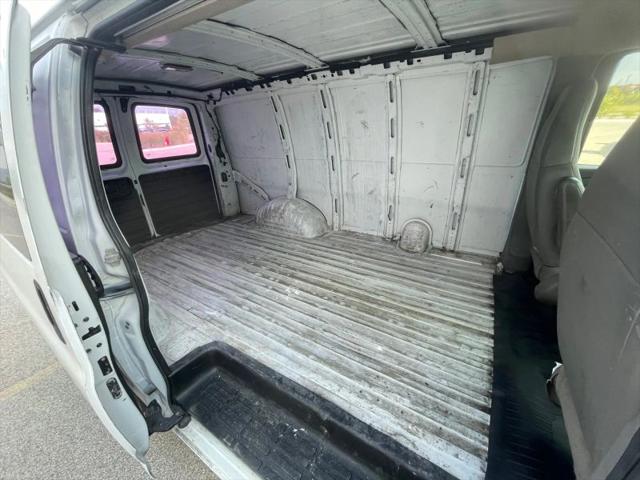 2008 GMC Savana Work Van