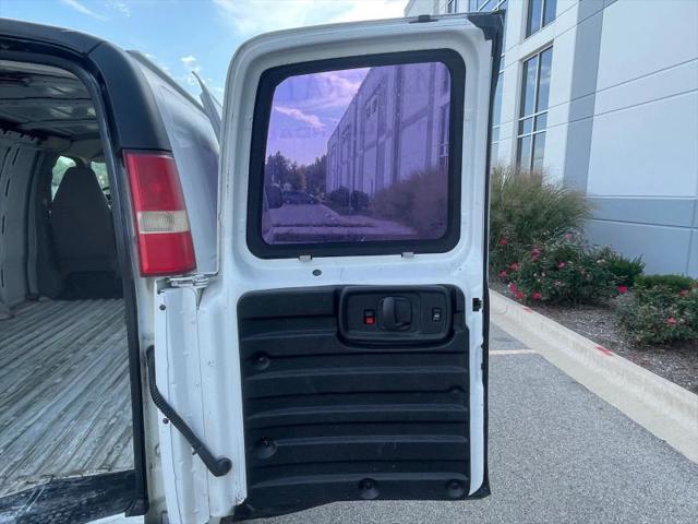 2008 GMC Savana Work Van