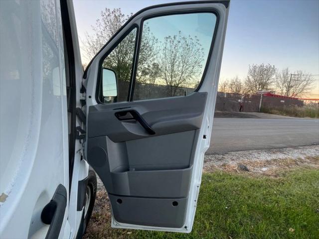 2012 Mercedes-Benz Sprinter 2500 Normal Roof