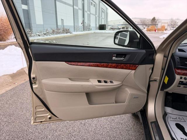 2010 Subaru Outback 2.5i Limited