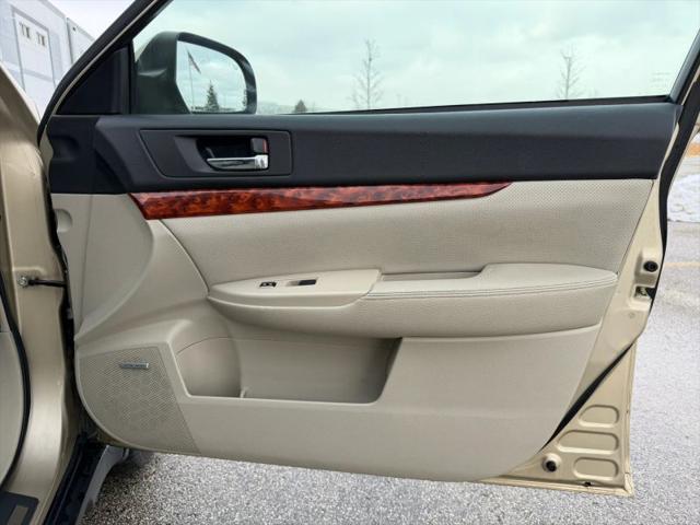 2010 Subaru Outback 2.5i Limited