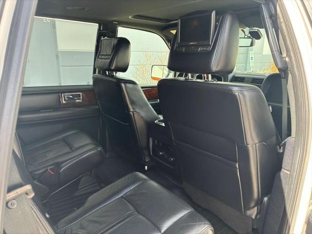 2016 Lincoln Navigator Select