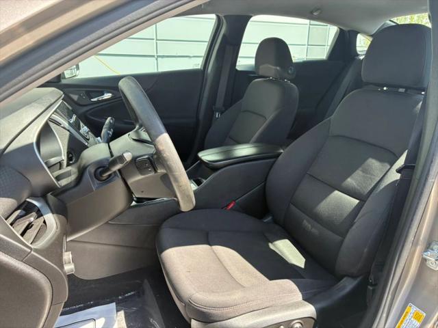 2022 Chevrolet Malibu FWD LT