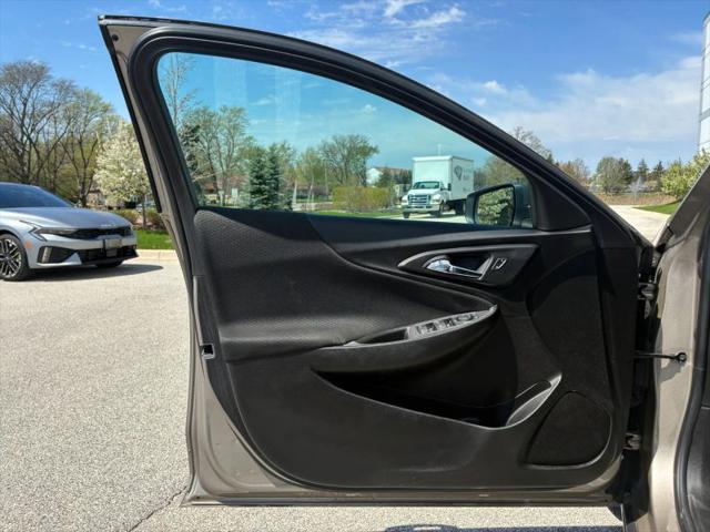 2022 Chevrolet Malibu FWD LT