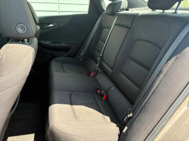 2022 Chevrolet Malibu FWD LT