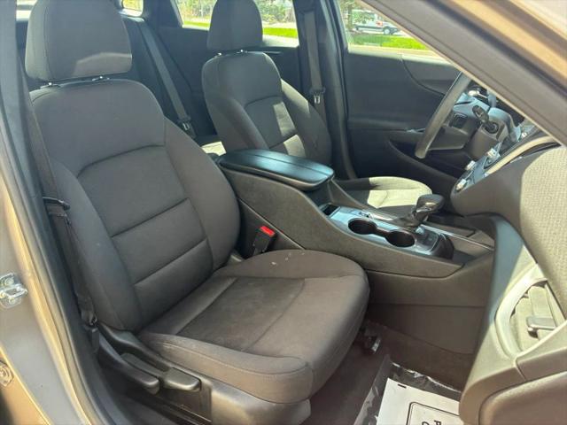 2022 Chevrolet Malibu FWD LT