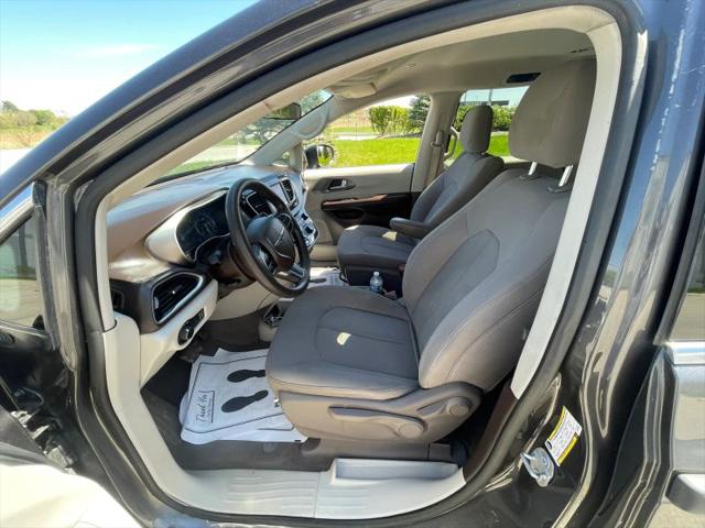 2020 Chrysler Voyager L