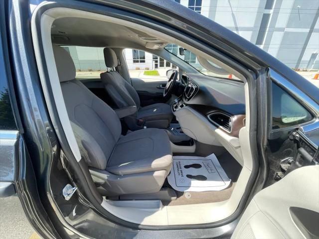 2020 Chrysler Voyager L