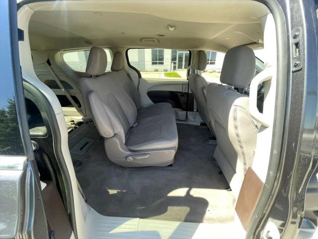 2020 Chrysler Voyager L