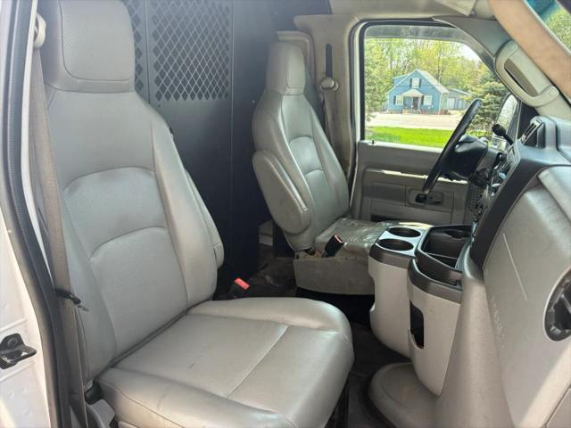 2012 Ford E-350 Super Duty Commercial