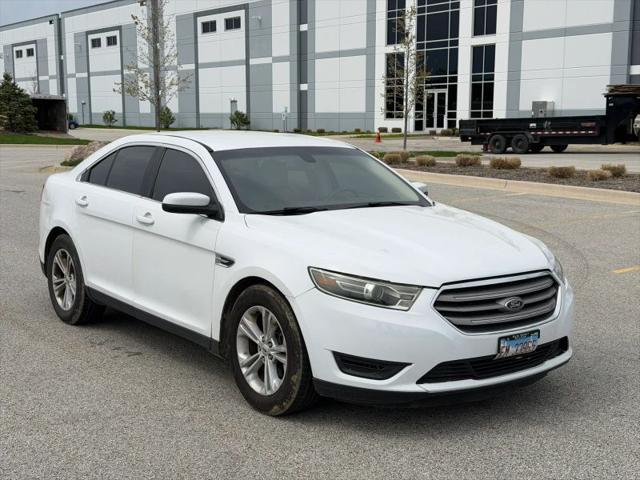 2017 Ford Taurus SEL