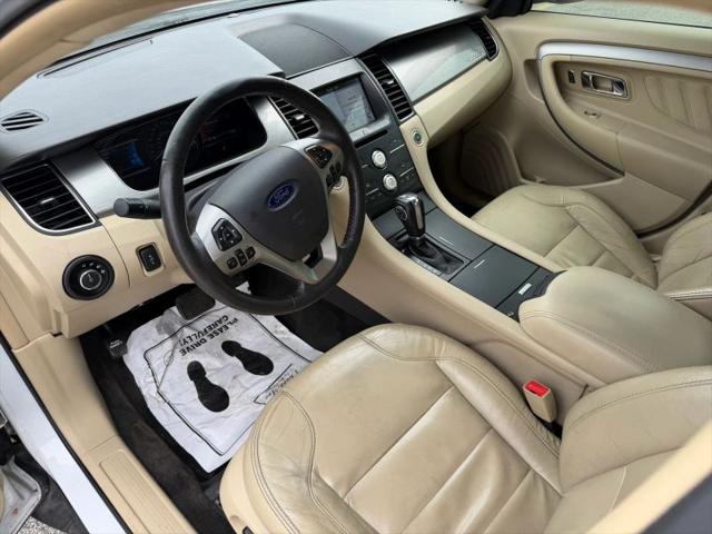 2017 Ford Taurus SEL